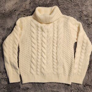 Francesca's Collections Harper Heritage Turtleneck Sweater size M cream VGUC